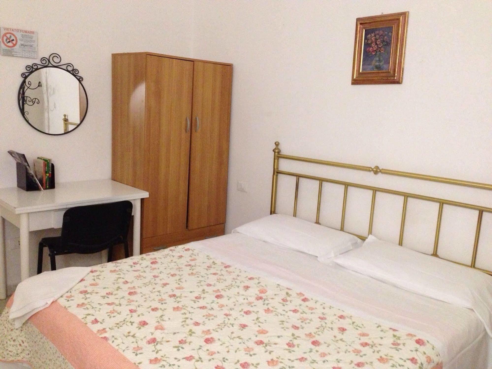Hostel Veronique Florence Ngoại thất bức ảnh
