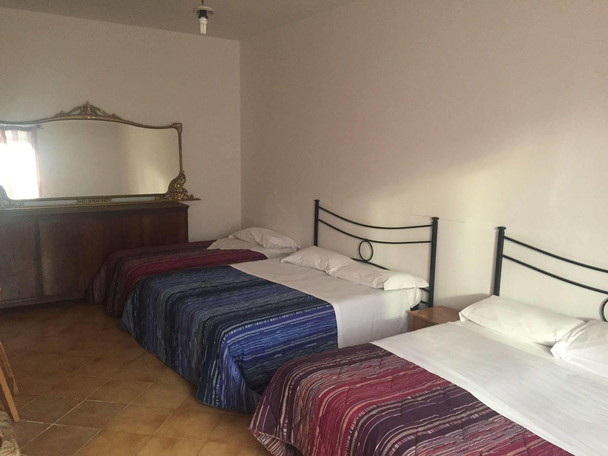 Hostel Veronique Florence Ngoại thất bức ảnh