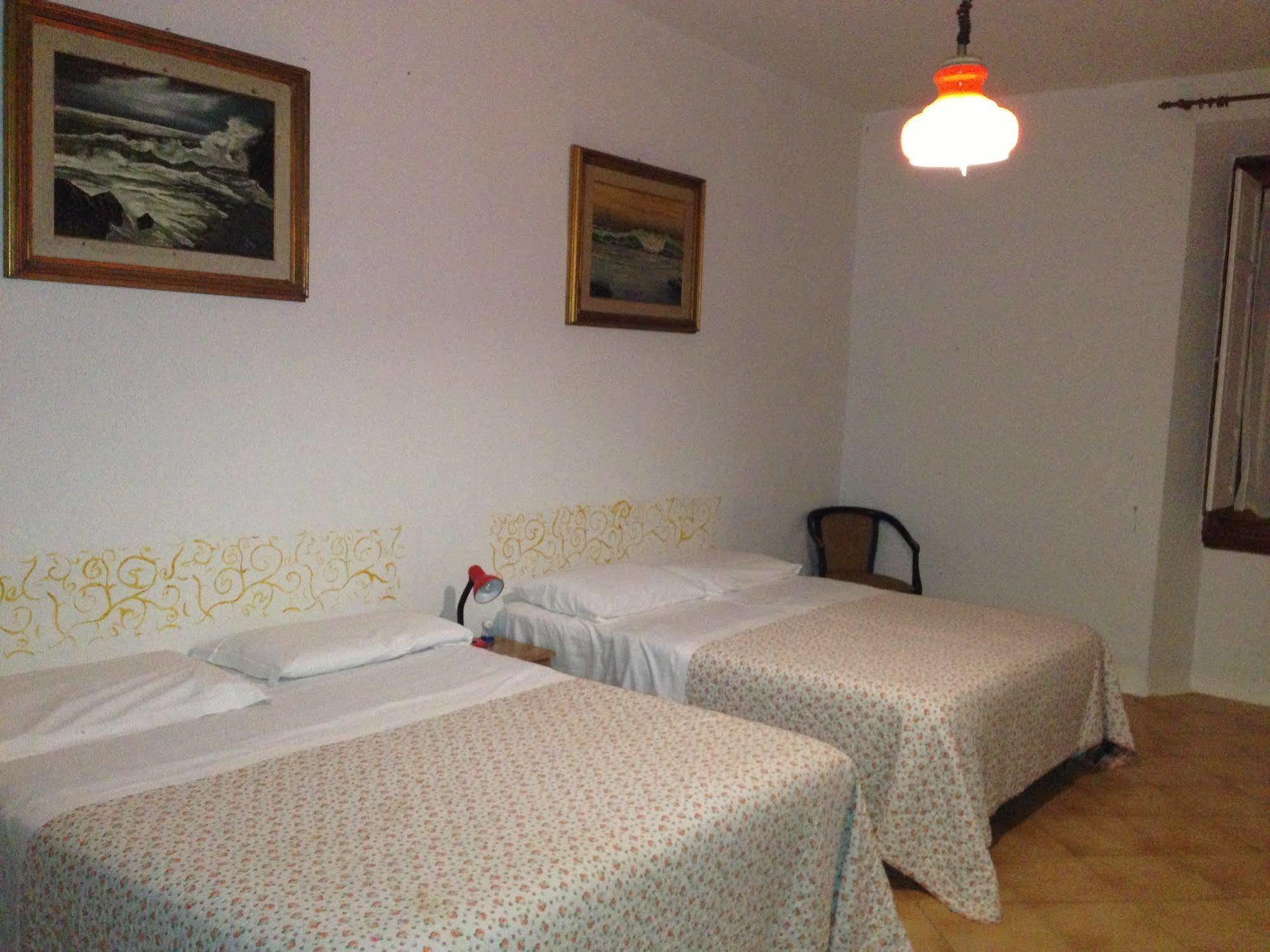 Hostel Veronique Florence Ngoại thất bức ảnh